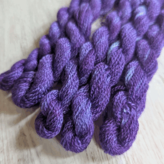 "Violet Behaviour" - Bitches get Stitches Cupro Stickgarn