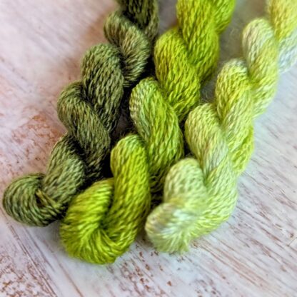 "Mythical Fern Flower Bundle" Crossstitch Vienna  - BGS Cupro Stickgarn - Image 3